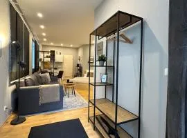 BELLAHOMES Apartments, Ground Floor, Aircondition, Private Parking, Airport 30 min