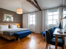 Santa Catarina FLH Suites, hostal o pensión en Oporto