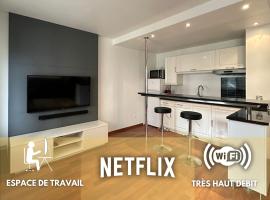 Dzīvoklis L'ATHOS - Appartement équipé - Entre Paris et Versailles - Haut débit pilsētā Garches