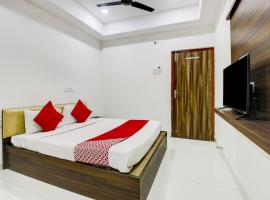 OYO Dream Suites, hotel in Kukatpally