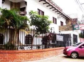 Hotel & Restaurante Warique, Hotel in Santa Cruz de la Sierra