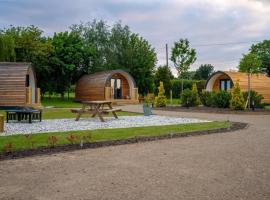 Willow Farm Glamping, hotel i Chester
