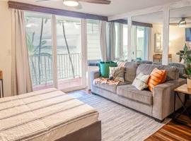 Beachfront Condo with AC, place to stay in Laie