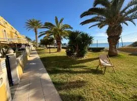 Beautiful home 50m private beach Campello Alicante