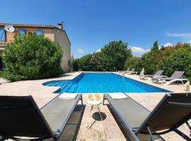Roco Aigle, hotel with pools in Roquecourbe-Minervois