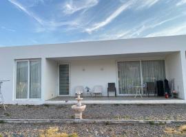 Hermosa Casa del Valle en Parcela en Padre Hurtado Santiago, vil·la a Padre Hurtado