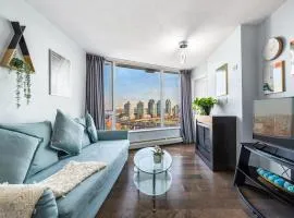 Downtown 1 Bedroom Water View Condo