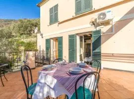 Cozy Apartment In Recco With Wifi