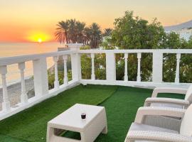 Wadi Shab Beach Resort, hotel in Ash Shāb