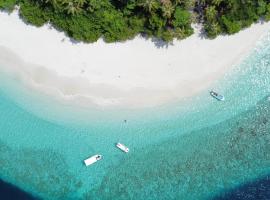 Fasdheythere Inn Maldives, guest house in Kendhoo