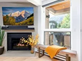 Aspen Core Renovated 2 BR, 2 BA with AC