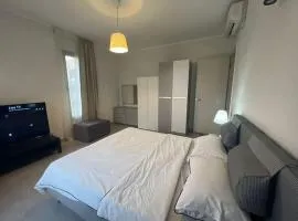 Beautiful & Cozy 1 BR Apartment