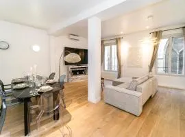 Pick A Flat's Apartment in Notre-Dame de Paris - Rue Saint-Séverin