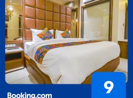 FabHotel Benchmark, hotel a prop de Aeroport de Devi Ahilya Bai Holkar - IDR, a Indore