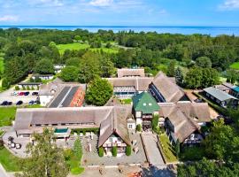 Meeressterne Hotel Forsthaus Damerow、オストゼーバート・コゼロウのホテル