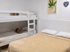 suites com cozinha compacta, hotell i nærheten av São Critstovao-kirken i Cabo Frio