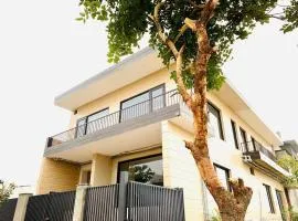 Woodstock Villa Homestay Ranjit Avenue