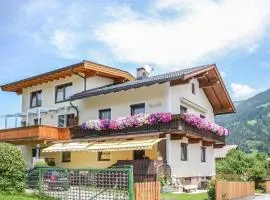 4 Bedroom Stunning Home In Uderns