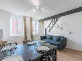 Charming renovated 2 bedroom apartment.