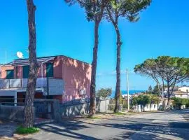 1 Bedroom Cozy Apartment In Costa Saracena - Caste