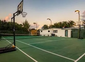 Luxurious Retreat with Tennis and Soccer Courts TGH