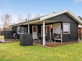 3 Bedroom Amazing Home In Nysted, holiday home in Nysted