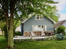 cozy cottage, hotel en Neenah