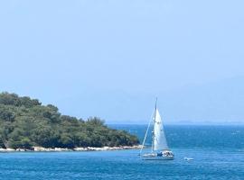 ARTE MARE d'Irene, hotel in Spárton