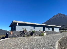 Casa Ze & sonia, bed and breakfast v destinaci Portela