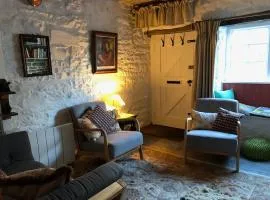 Lavender Cottage, 3 School Road, Clun, Shropshire