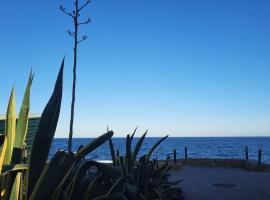 at jardines del mar, hotel v destinaci Castillo de Sabinillas