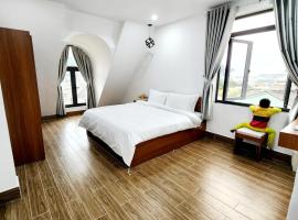 Happy Bun Hotel Da Lat, hotell i Dalat