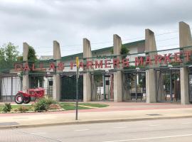 Dallas Farmers Market Area, Just right in Downtown: Dallas şehrinde bir kendin pişir kendin ye tesisi