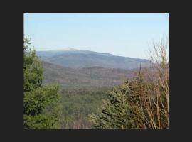 Tenney Mountain Getaway, hotel in Plymouth