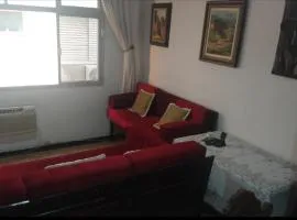 Apartamento Guarujá enseada 2 dormitórios pé na areia