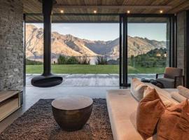 45 Degrees South BBQ Hot TubPrivate, feriehus i Queenstown