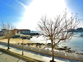 Apartamento frente al mar en A Illa de Arousa, hotel i Isla de Arosa