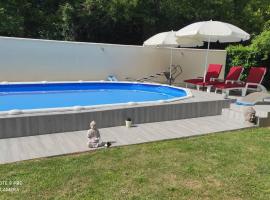 Villa d'exception avec Piscine, hotel a Villepinte