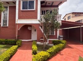 Hermosa y cómoda casa en Cochabamba, holiday home in Cochabamba