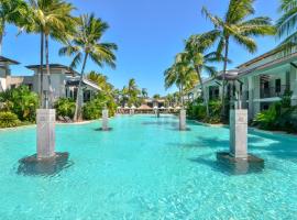 The Posh Penthouse With Stunning Rooftop Oasis, Free Parking And WIFI、ポートダグラスのホテル