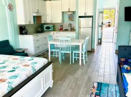 Cedar Key Florida Condo at Park Place, hotel em Cedar Key