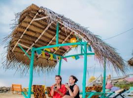 Smile Beach Home, cottage in Galle