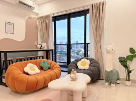 NEW Scandinavian Modern TRX KL 2 Bedrooms, pet-friendly hotel in Kuala Lumpur