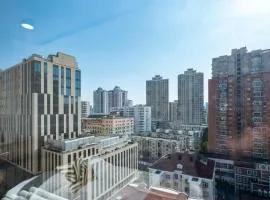 Yi Du Home with City View-110m from Jiashan Rd Metro -Easy Reach to Tianzifang - Credit Cards Accepted