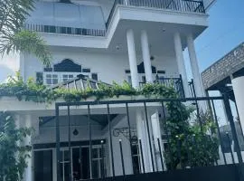 Ramlyn Guesthouse & Restaurant