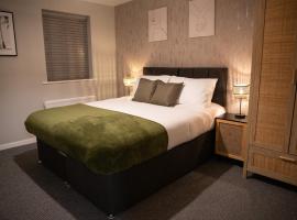 2 Bedroom Property with Free Parking close to Leeds City Centre, cabaña o casa de campo en Leeds