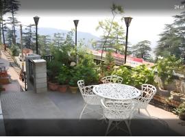 Hotel Ganga Near Mall Road, hotel em Shimla