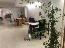 Urban rest zone and coworking, hotel in Arrecife