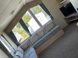 McCanns Caravan Marton Mere, hotel en Blackpool