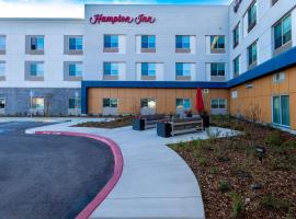 Hampton Inn Selma, Ca, hotel with pools in Selma